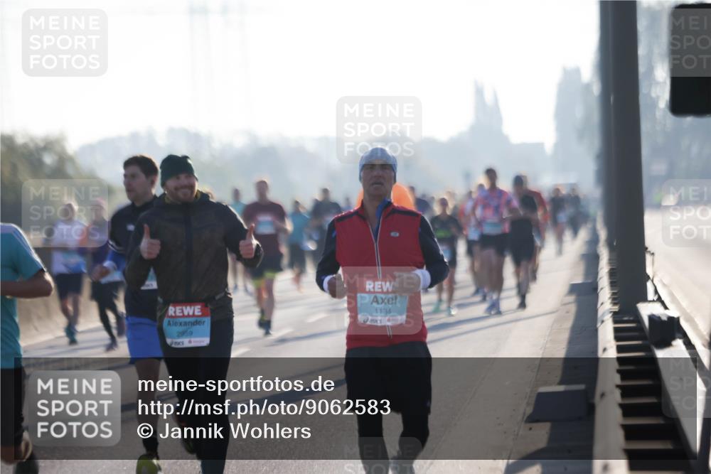 03.10.2025 - Köhlbrandbrückenlauf Jannik Wohlers http://msf.ph/oto/9062583 03.10.2025 09:15:42 Position 3 2959, 1134 meine-sportfotos.de