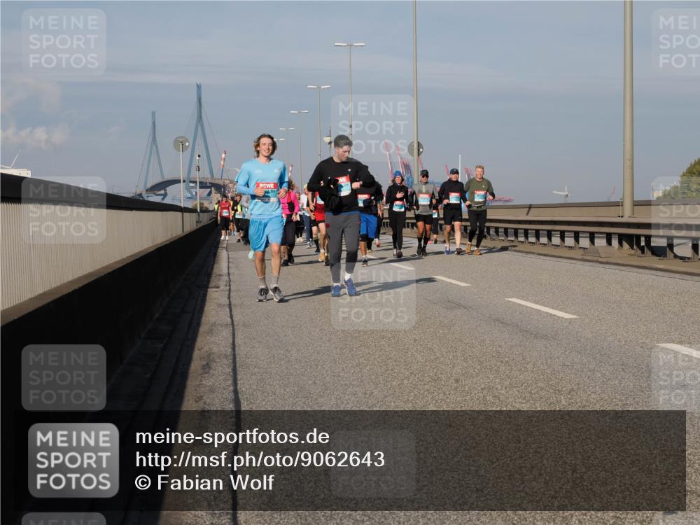 03.10.2025 - Köhlbrandbrückenlauf Fabian Wolf http://msf.ph/oto/9062643 03.10.2025 10:06:20 Position 3  meine-sportfotos.de