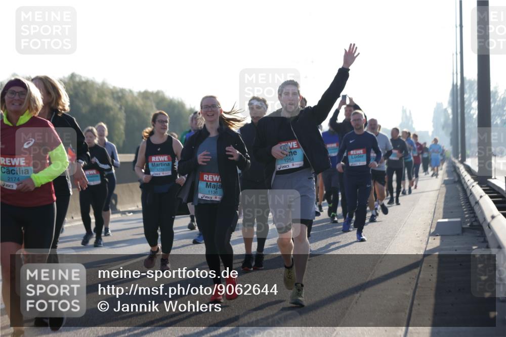 03.10.2025 - Köhlbrandbrückenlauf Jannik Wohlers http://msf.ph/oto/9062644 03.10.2025 09:23:44 Position 3 2174, 1728, 1136, 1254 meine-sportfotos.de