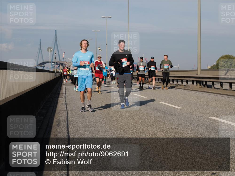 03.10.2025 - Köhlbrandbrückenlauf Fabian Wolf http://msf.ph/oto/9062691 03.10.2025 10:06:21 Position 3  meine-sportfotos.de