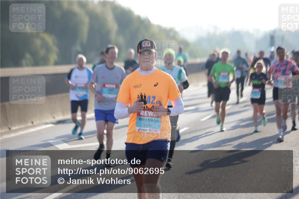 03.10.2025 - Köhlbrandbrückenlauf Jannik Wohlers http://msf.ph/oto/9062695 03.10.2025 09:15:49 Position 3 42, 1474 meine-sportfotos.de