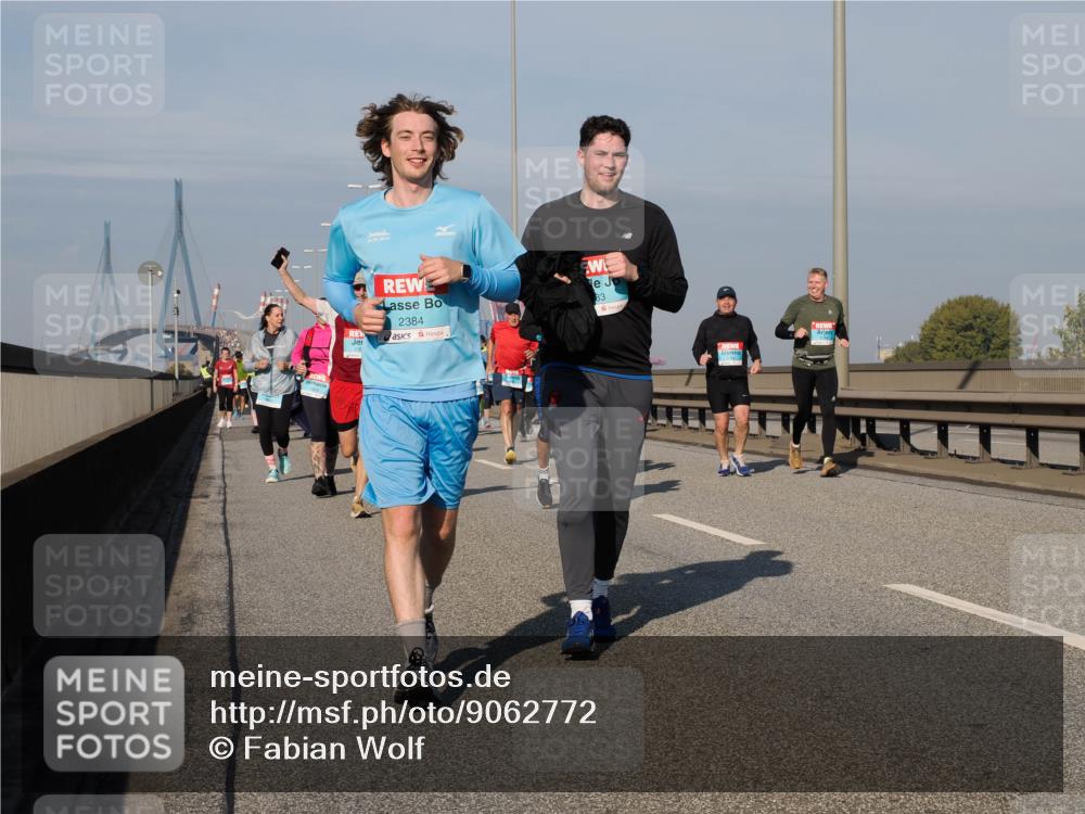 03.10.2025 - Köhlbrandbrückenlauf Fabian Wolf http://msf.ph/oto/9062772 03.10.2025 10:06:23 Position 3 2384, 83 meine-sportfotos.de