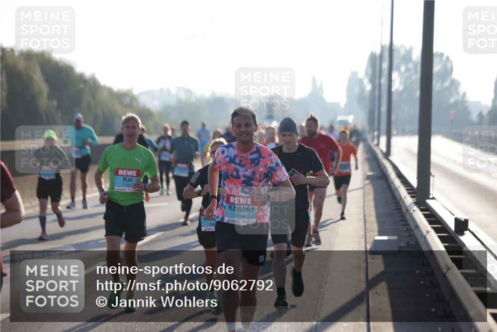 03.10.2025 - Köhlbrandbrückenlauf Jannik Wohlers http://msf.ph/oto/9062792 03.10.2025 09:15:52 Position 3 1080, 109, 1039 meine-sportfotos.de