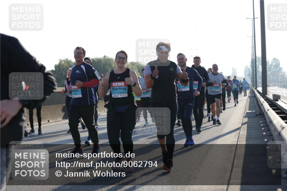 03.10.2025 - Köhlbrandbrückenlauf Jannik Wohlers http://msf.ph/oto/9062794 03.10.2025 09:23:47 Position 3 3149, 1728, 2509 meine-sportfotos.de
