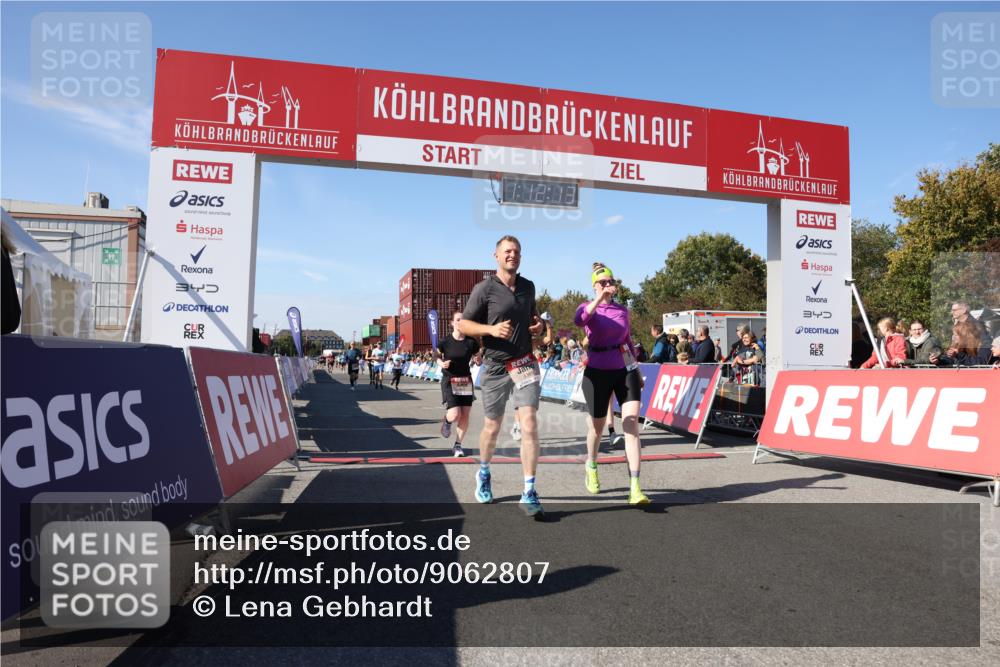 03.10.2025 - Köhlbrandbrückenlauf Lena Gebhardt http://msf.ph/oto/9062807 03.10.2025 13:12:14 Ziel 4176, 4266, 4305, 4369, 4468, 4470, 4474, 4656, 5062, 5644, 5856, 6098, 6121, 6184, 6185, 6565, 6566 meine-sportfotos.de