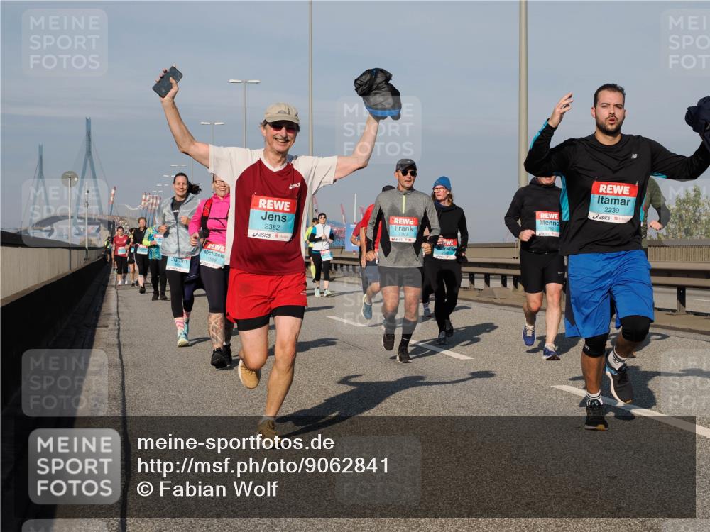 03.10.2025 - Köhlbrandbrückenlauf Fabian Wolf http://msf.ph/oto/9062841 03.10.2025 10:06:26 Position 3 1509, 2382, 3602, 2783, 2239 meine-sportfotos.de