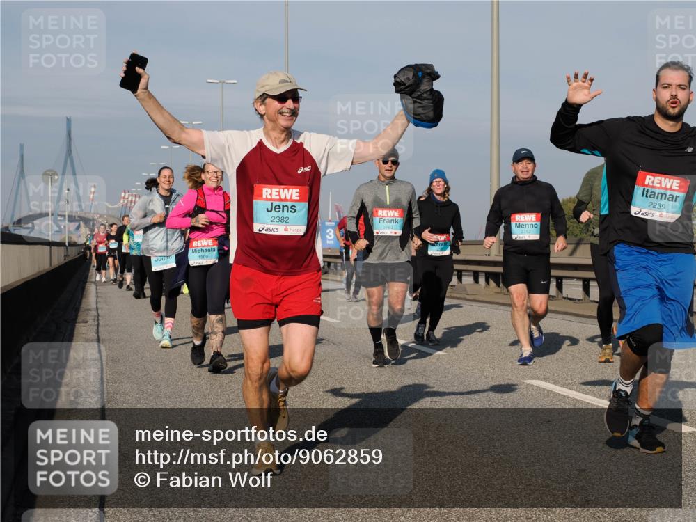 03.10.2025 - Köhlbrandbrückenlauf Fabian Wolf http://msf.ph/oto/9062859 03.10.2025 10:06:27 Position 3 1509, 2382, 3, 2783, 2782, 2239 meine-sportfotos.de