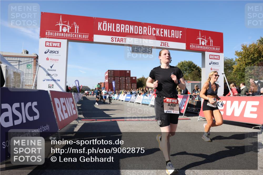 03.10.2025 - Köhlbrandbrückenlauf Lena Gebhardt http://msf.ph/oto/9062875 03.10.2025 13:12:15 Ziel 4176, 4266, 4305, 4369, 4468, 4470, 4474, 4656, 5062, 5644, 6098, 6121, 6185, 6565, 6566 meine-sportfotos.de