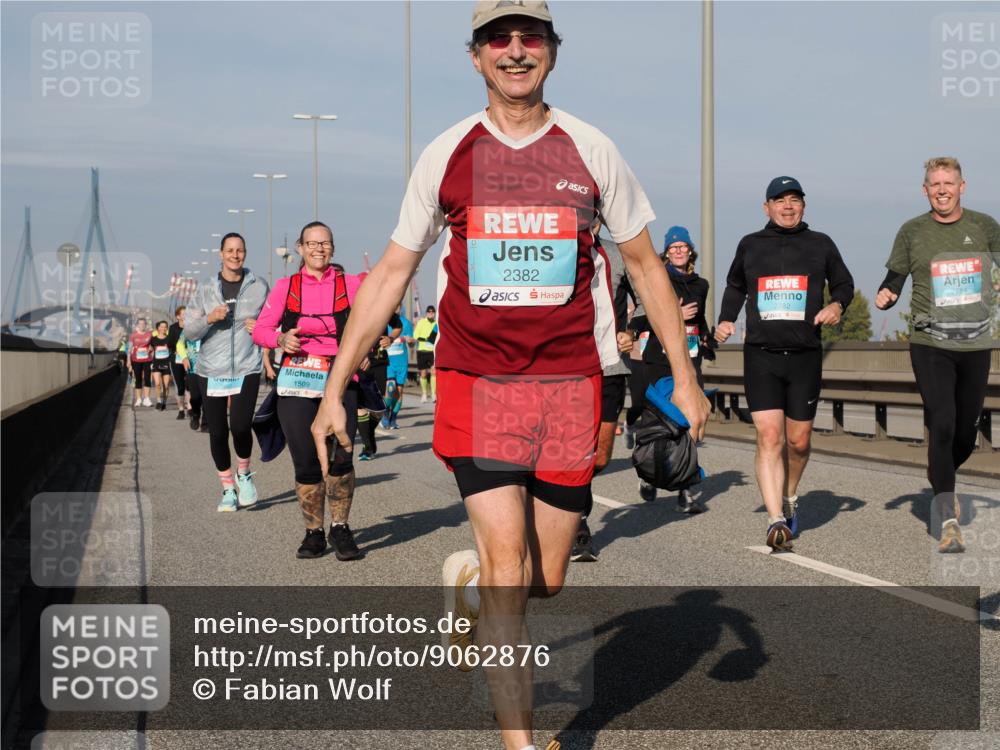 03.10.2025 - Köhlbrandbrückenlauf Fabian Wolf http://msf.ph/oto/9062876 03.10.2025 10:06:27 Position 3 1509, 2382, 782, 2784 meine-sportfotos.de
