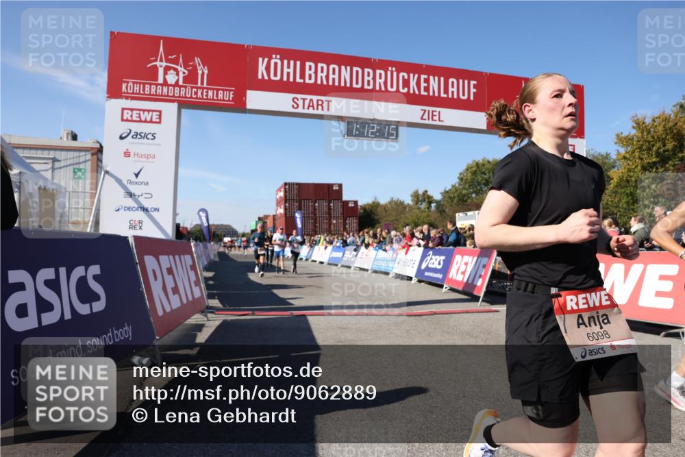 03.10.2025 - Köhlbrandbrückenlauf Lena Gebhardt http://msf.ph/oto/9062889 03.10.2025 13:12:16 Ziel 4266, 4305, 4369, 4468, 4470, 4474, 4656, 5062, 5644, 6098, 6121, 6185, 6565, 6566 meine-sportfotos.de