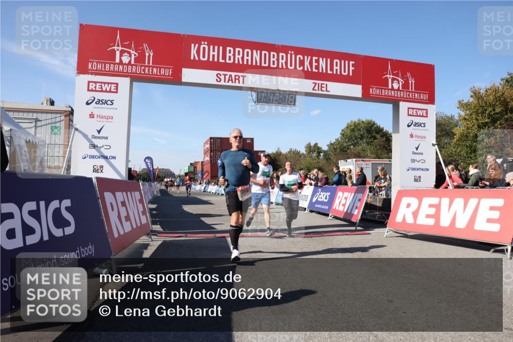 03.10.2025 - Köhlbrandbrückenlauf Lena Gebhardt http://msf.ph/oto/9062904 03.10.2025 13:12:19 Ziel 4266, 4305, 4369, 4470, 4474, 4656, 4908, 5062, 5644, 6098, 6121, 6185, 6565, 6566 meine-sportfotos.de