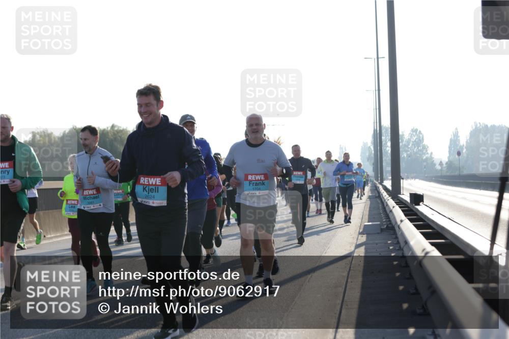 03.10.2025 - Köhlbrandbrückenlauf Jannik Wohlers http://msf.ph/oto/9062917 03.10.2025 09:23:50 Position 3 873, 2624, 1704 meine-sportfotos.de
