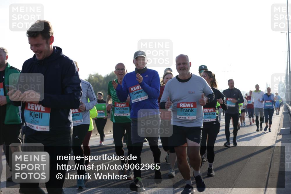 03.10.2025 - Köhlbrandbrückenlauf Jannik Wohlers http://msf.ph/oto/9062965 03.10.2025 09:23:51 Position 3 2624, 661, 3662, 2633, 1704, 3660 meine-sportfotos.de
