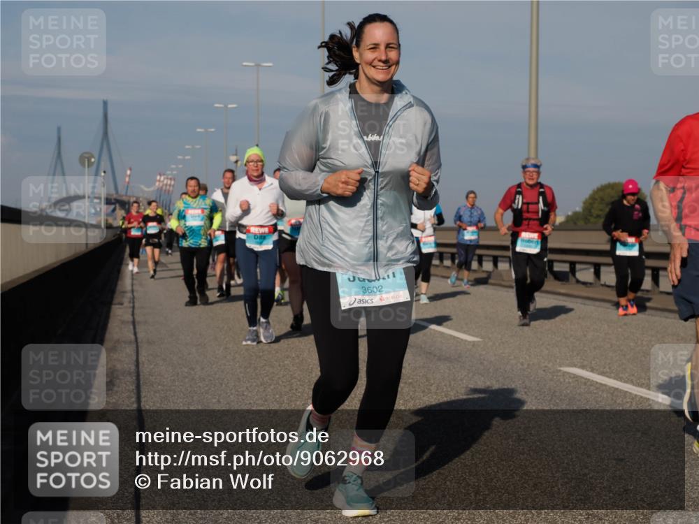 03.10.2025 - Köhlbrandbrückenlauf Fabian Wolf http://msf.ph/oto/9062968 03.10.2025 10:06:31 Position 3 3602 meine-sportfotos.de