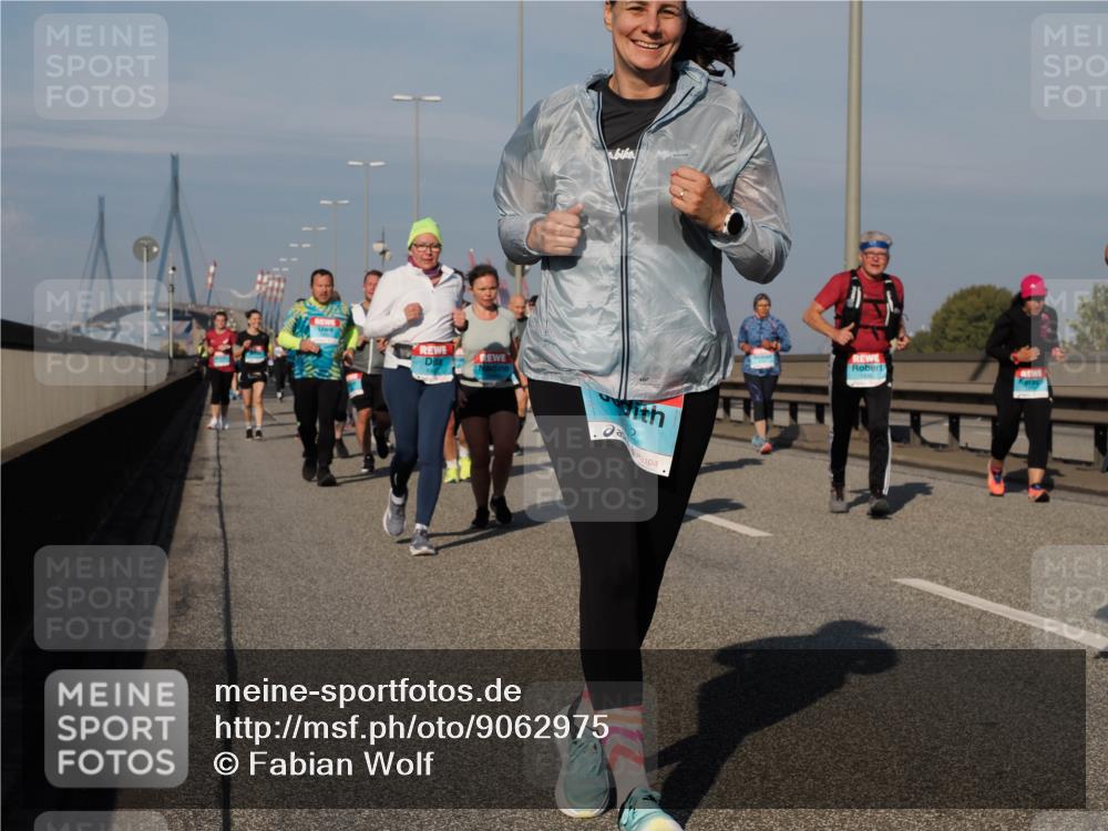 03.10.2025 - Köhlbrandbrückenlauf Fabian Wolf http://msf.ph/oto/9062975 03.10.2025 10:06:31 Position 3  meine-sportfotos.de