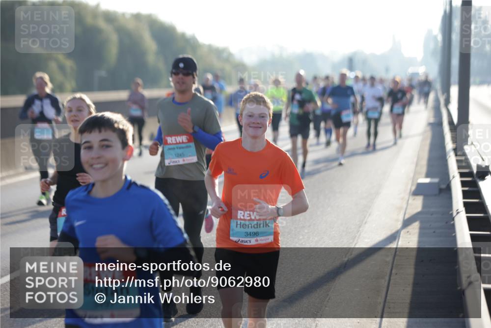 03.10.2025 - Köhlbrandbrückenlauf Jannik Wohlers http://msf.ph/oto/9062980 03.10.2025 09:15:59 Position 3 3497, 1245, 3496 meine-sportfotos.de