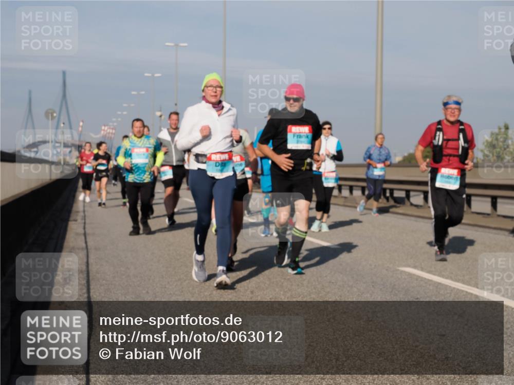 03.10.2025 - Köhlbrandbrückenlauf Fabian Wolf http://msf.ph/oto/9063012 03.10.2025 10:06:32 Position 3  meine-sportfotos.de
