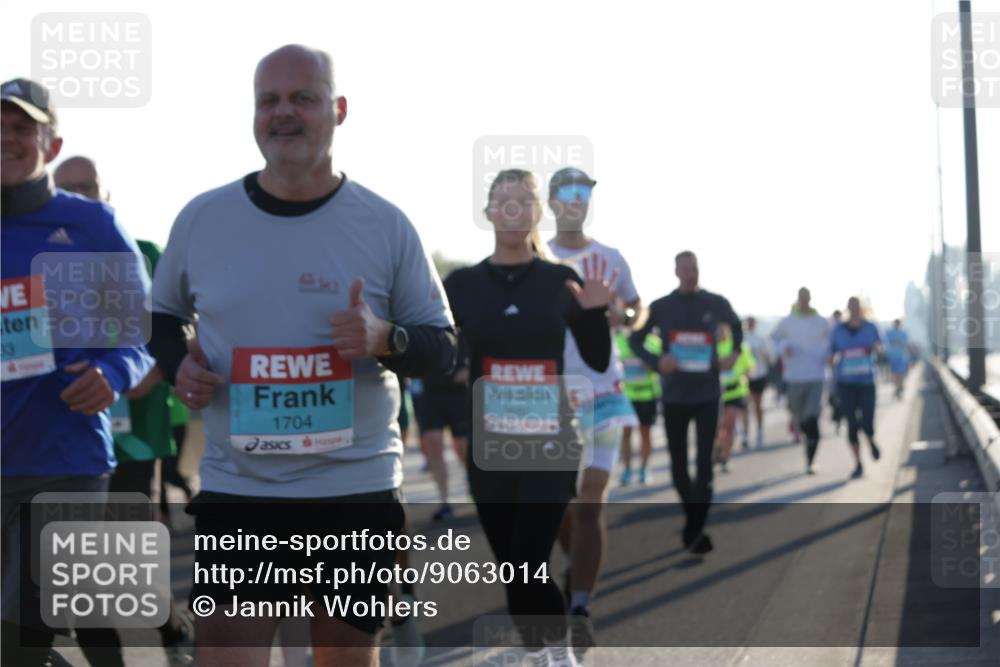 03.10.2025 - Köhlbrandbrückenlauf Jannik Wohlers http://msf.ph/oto/9063014 03.10.2025 09:23:52 Position 3 33, 1704 meine-sportfotos.de