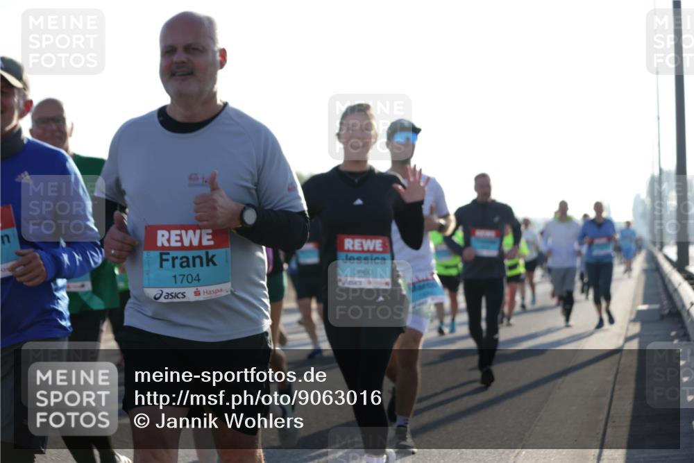 03.10.2025 - Köhlbrandbrückenlauf Jannik Wohlers http://msf.ph/oto/9063016 03.10.2025 09:23:52 Position 3 1704, 3660 meine-sportfotos.de