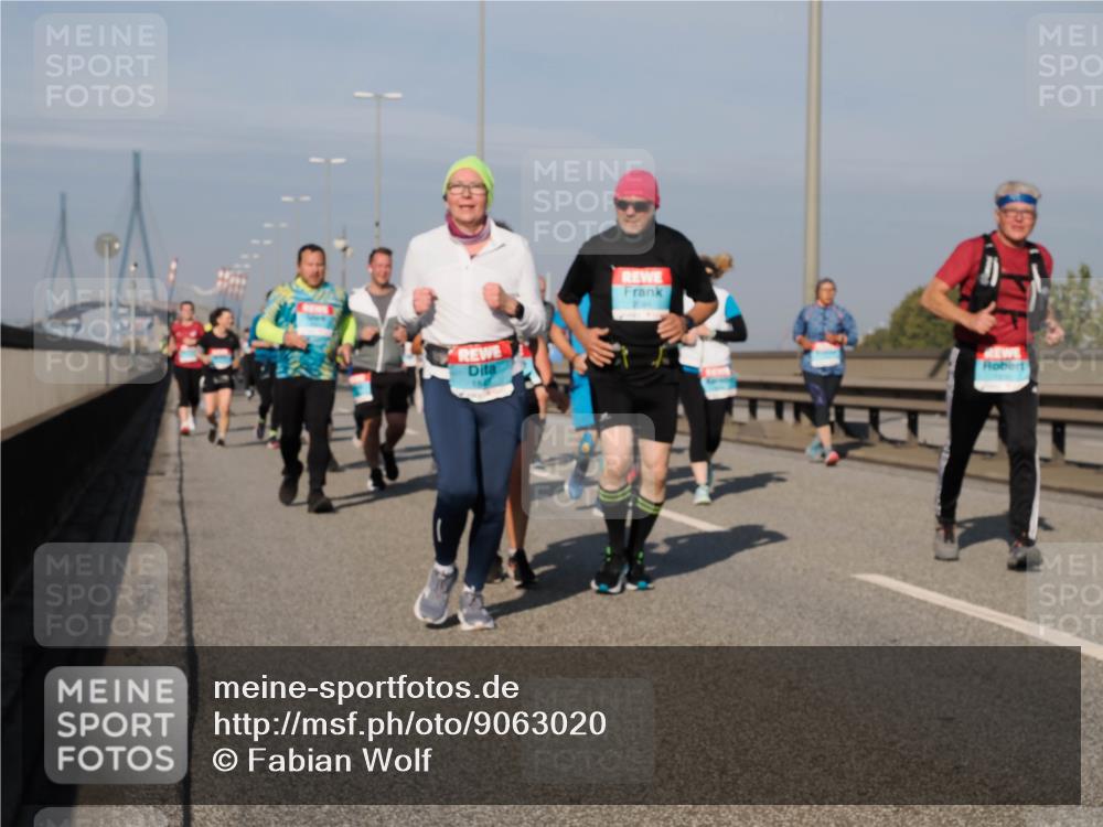 03.10.2025 - Köhlbrandbrückenlauf Fabian Wolf http://msf.ph/oto/9063020 03.10.2025 10:06:33 Position 3  meine-sportfotos.de