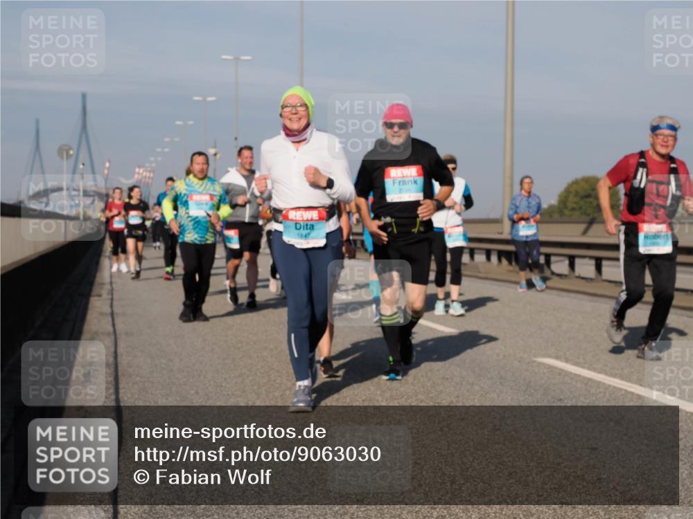 03.10.2025 - Köhlbrandbrückenlauf Fabian Wolf http://msf.ph/oto/9063030 03.10.2025 10:06:33 Position 3  meine-sportfotos.de