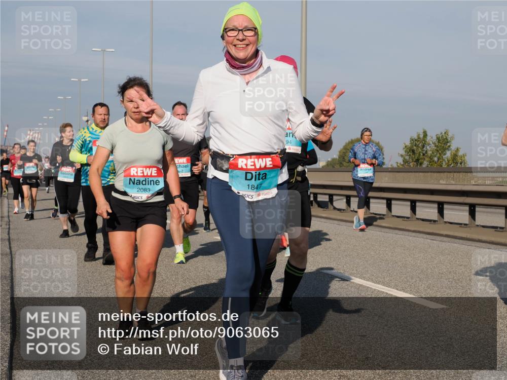 03.10.2025 - Köhlbrandbrückenlauf Fabian Wolf http://msf.ph/oto/9063065 03.10.2025 10:06:34 Position 3 2083, 48, 1847, 94 meine-sportfotos.de