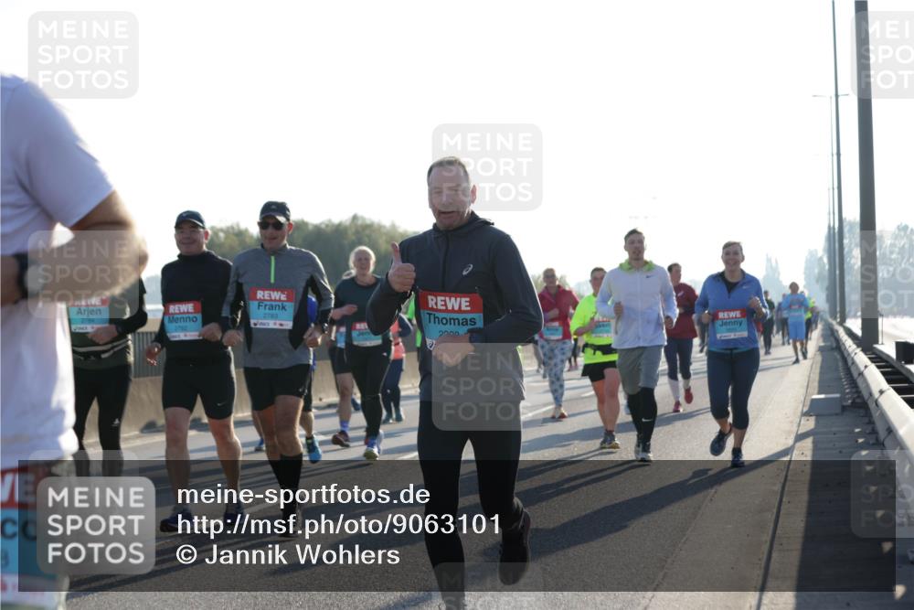 03.10.2025 - Köhlbrandbrückenlauf Jannik Wohlers http://msf.ph/oto/9063101 03.10.2025 09:23:54 Position 3 2783, 2000, 0 meine-sportfotos.de