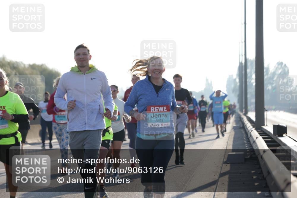 03.10.2025 - Köhlbrandbrückenlauf Jannik Wohlers http://msf.ph/oto/9063126 03.10.2025 09:23:56 Position 3 3693 meine-sportfotos.de