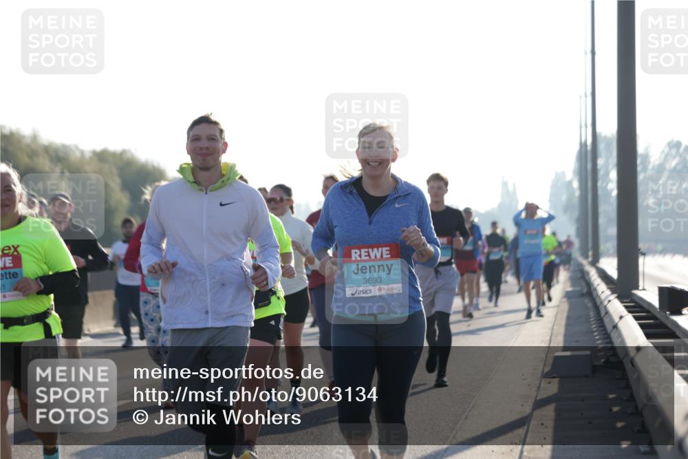 03.10.2025 - Köhlbrandbrückenlauf Jannik Wohlers http://msf.ph/oto/9063134 03.10.2025 09:23:56 Position 3 41, 3693 meine-sportfotos.de
