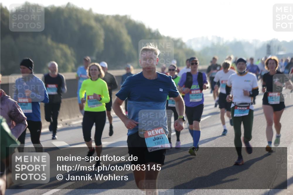 03.10.2025 - Köhlbrandbrückenlauf Jannik Wohlers http://msf.ph/oto/9063145 03.10.2025 09:16:05 Position 3 1357 meine-sportfotos.de