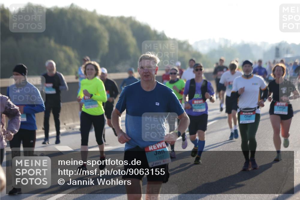 03.10.2025 - Köhlbrandbrückenlauf Jannik Wohlers http://msf.ph/oto/9063155 03.10.2025 09:16:05 Position 3 1357, 3344 meine-sportfotos.de
