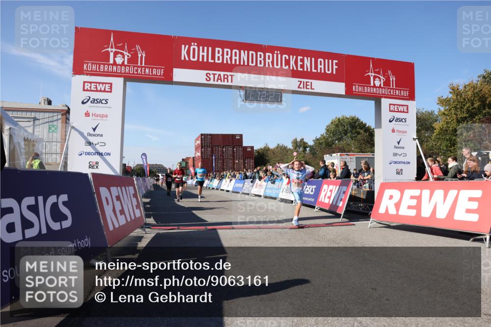 03.10.2025 - Köhlbrandbrückenlauf Lena Gebhardt http://msf.ph/oto/9063161 03.10.2025 13:12:27 Ziel 4189, 4266, 4638, 4656, 4700, 4745, 4908, 4973, 5062, 6565, 6566 meine-sportfotos.de