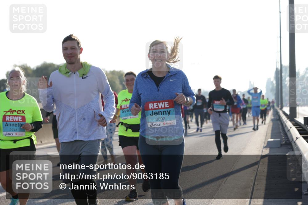 03.10.2025 - Köhlbrandbrückenlauf Jannik Wohlers http://msf.ph/oto/9063185 03.10.2025 09:23:57 Position 3 2741, 2738, 3693 meine-sportfotos.de