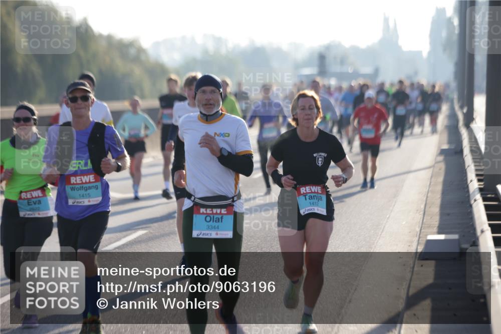 03.10.2025 - Köhlbrandbrückenlauf Jannik Wohlers http://msf.ph/oto/9063196 03.10.2025 09:16:06 Position 3 22, 1415, 2622, 3344, 1412 meine-sportfotos.de
