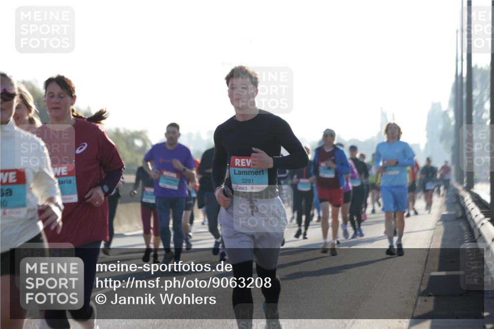 03.10.2025 - Köhlbrandbrückenlauf Jannik Wohlers http://msf.ph/oto/9063208 03.10.2025 09:23:58 Position 3 30, 3291 meine-sportfotos.de