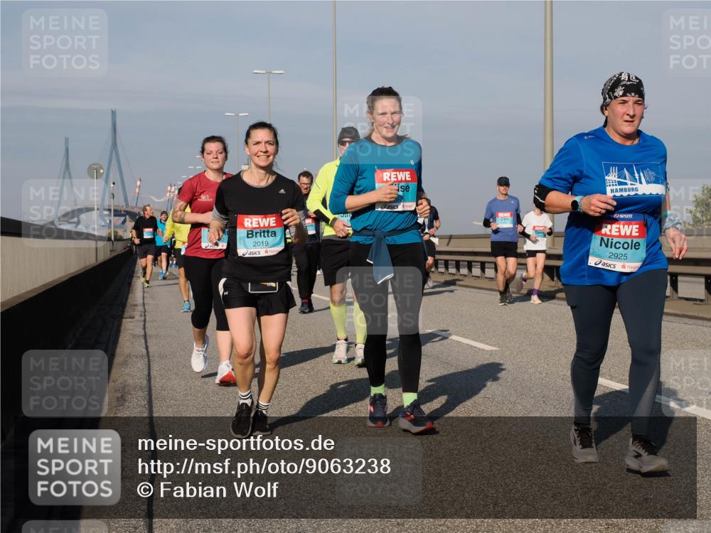 03.10.2025 - Köhlbrandbrückenlauf Fabian Wolf http://msf.ph/oto/9063238 03.10.2025 10:06:40 Position 3 2019, 2925 meine-sportfotos.de