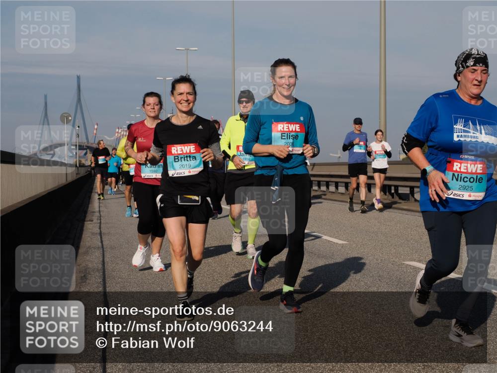 03.10.2025 - Köhlbrandbrückenlauf Fabian Wolf http://msf.ph/oto/9063244 03.10.2025 10:06:40 Position 3 1592, 2019, 1904, 2036, 2925 meine-sportfotos.de
