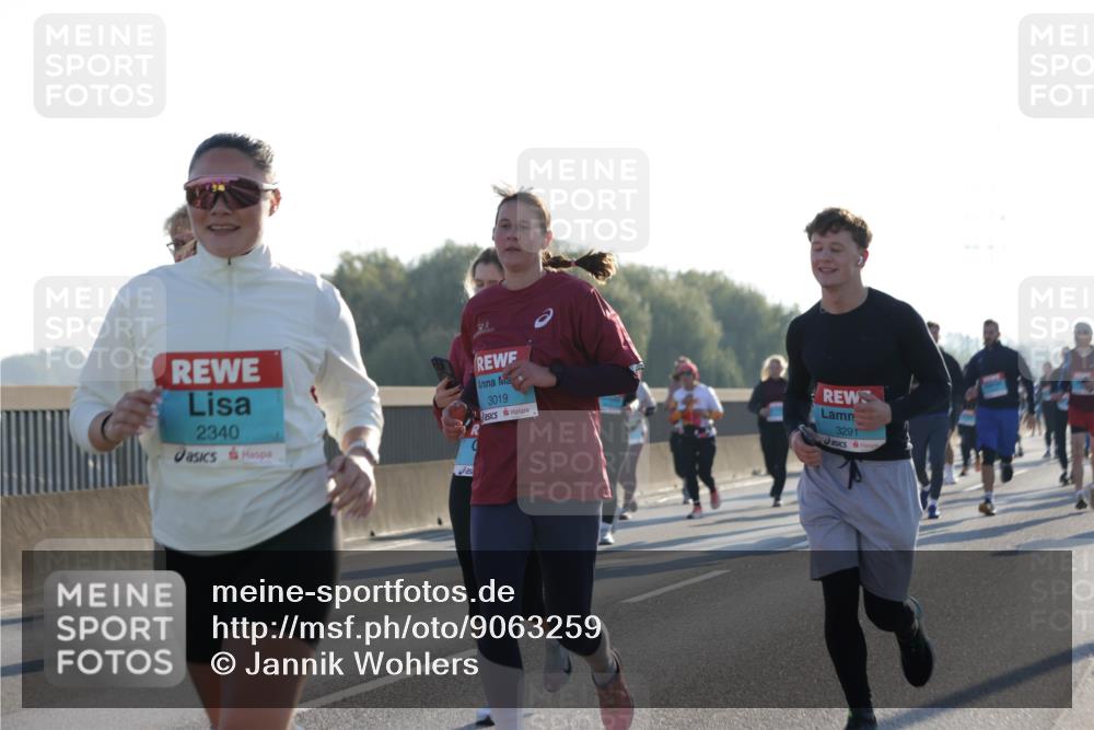 03.10.2025 - Köhlbrandbrückenlauf Jannik Wohlers http://msf.ph/oto/9063259 03.10.2025 09:24:00 Position 3 2340, 3019, 3291 meine-sportfotos.de