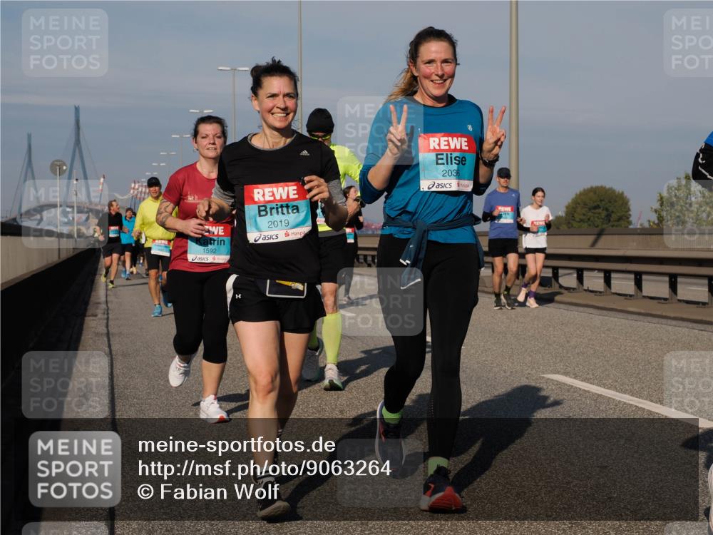 03.10.2025 - Köhlbrandbrückenlauf Fabian Wolf http://msf.ph/oto/9063264 03.10.2025 10:06:41 Position 3 1592, 2019, 2036 meine-sportfotos.de