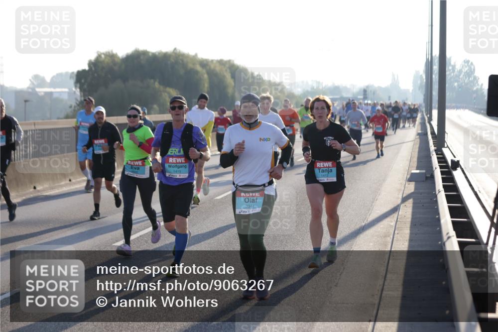 03.10.2025 - Köhlbrandbrückenlauf Jannik Wohlers http://msf.ph/oto/9063267 03.10.2025 09:16:08 Position 3 1415, 1412, 3344 meine-sportfotos.de