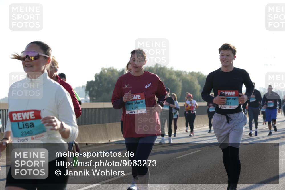 03.10.2025 - Köhlbrandbrückenlauf Jannik Wohlers http://msf.ph/oto/9063273 03.10.2025 09:24:00 Position 3 2340, 3019, 291 meine-sportfotos.de