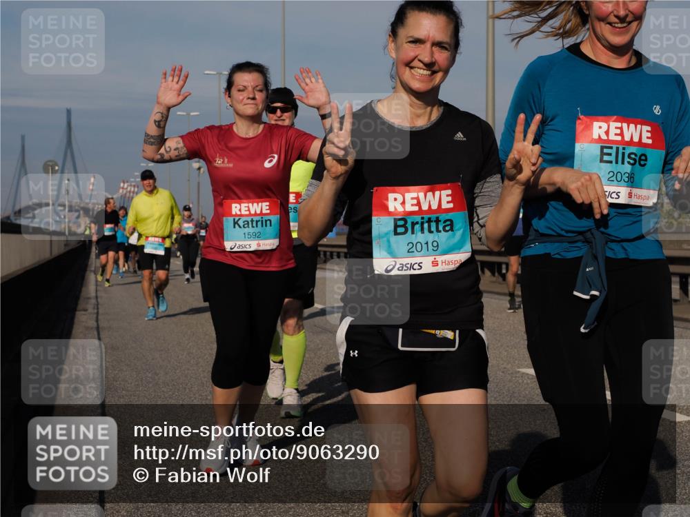 03.10.2025 - Köhlbrandbrückenlauf Fabian Wolf http://msf.ph/oto/9063290 03.10.2025 10:06:41 Position 3 1592, 2019, 2036 meine-sportfotos.de