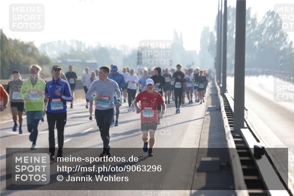 03.10.2025 - Köhlbrandbrückenlauf Jannik Wohlers http://msf.ph/oto/9063296 03.10.2025 09:16:09 Position 3 10 meine-sportfotos.de