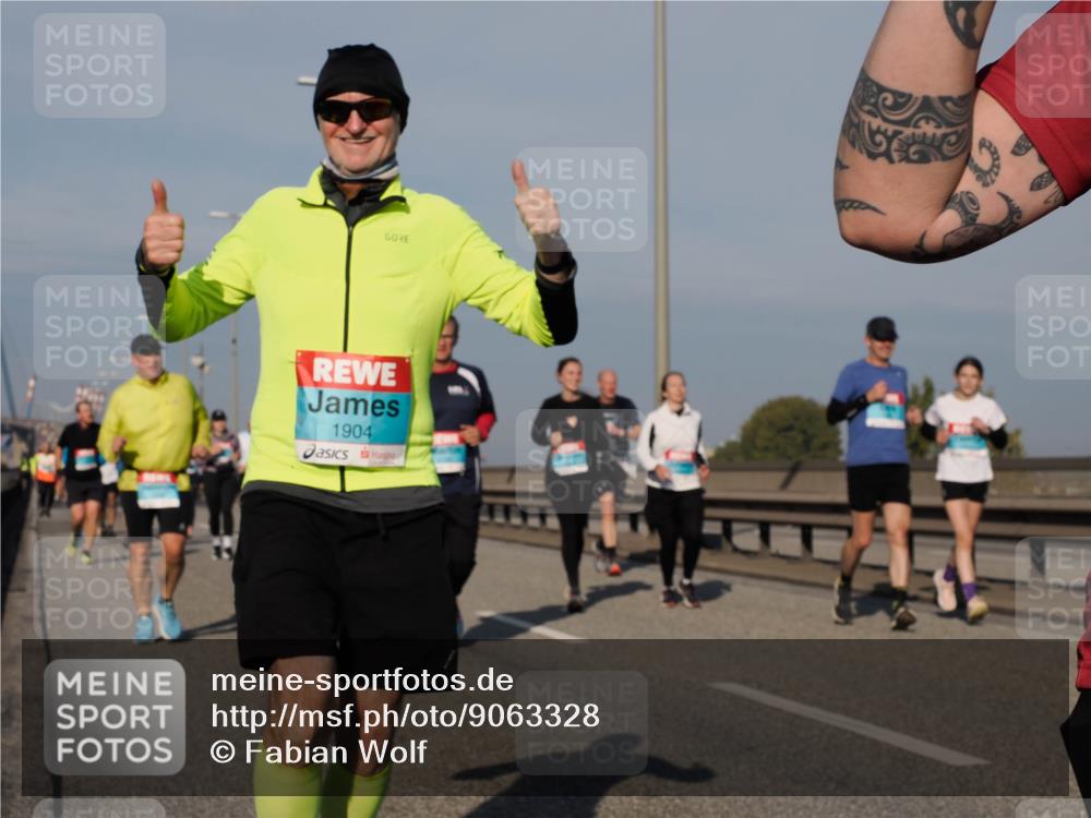 03.10.2025 - Köhlbrandbrückenlauf Fabian Wolf http://msf.ph/oto/9063328 03.10.2025 10:06:43 Position 3 1904 meine-sportfotos.de