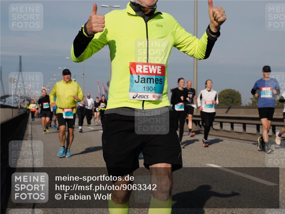 03.10.2025 - Köhlbrandbrückenlauf Fabian Wolf http://msf.ph/oto/9063342 03.10.2025 10:06:43 Position 3 1904 meine-sportfotos.de