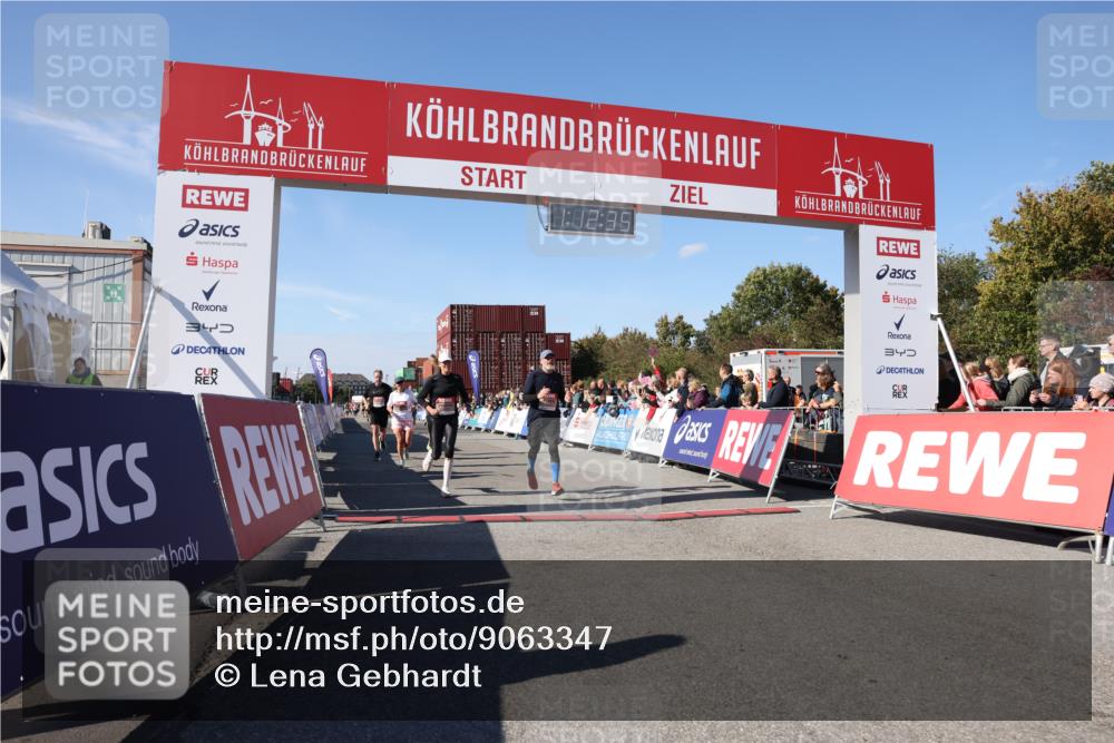 03.10.2025 - Köhlbrandbrückenlauf Lena Gebhardt http://msf.ph/oto/9063347 03.10.2025 13:12:35 Ziel 4048, 4189, 4609, 4638, 4700, 4745, 4858, 4864, 4873, 4973, 5874, 6466, 6588 meine-sportfotos.de