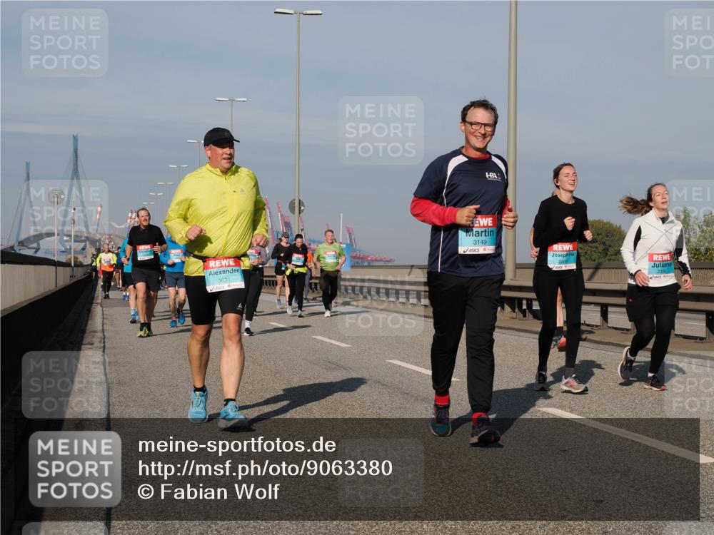 03.10.2025 - Köhlbrandbrückenlauf Fabian Wolf http://msf.ph/oto/9063380 03.10.2025 10:06:45 Position 3 3631, 3149 meine-sportfotos.de