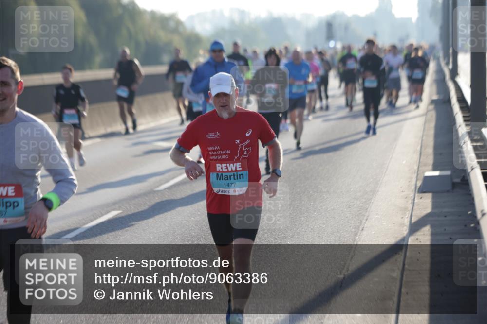 03.10.2025 - Köhlbrandbrückenlauf Jannik Wohlers http://msf.ph/oto/9063386 03.10.2025 09:16:14 Position 3 1477 meine-sportfotos.de