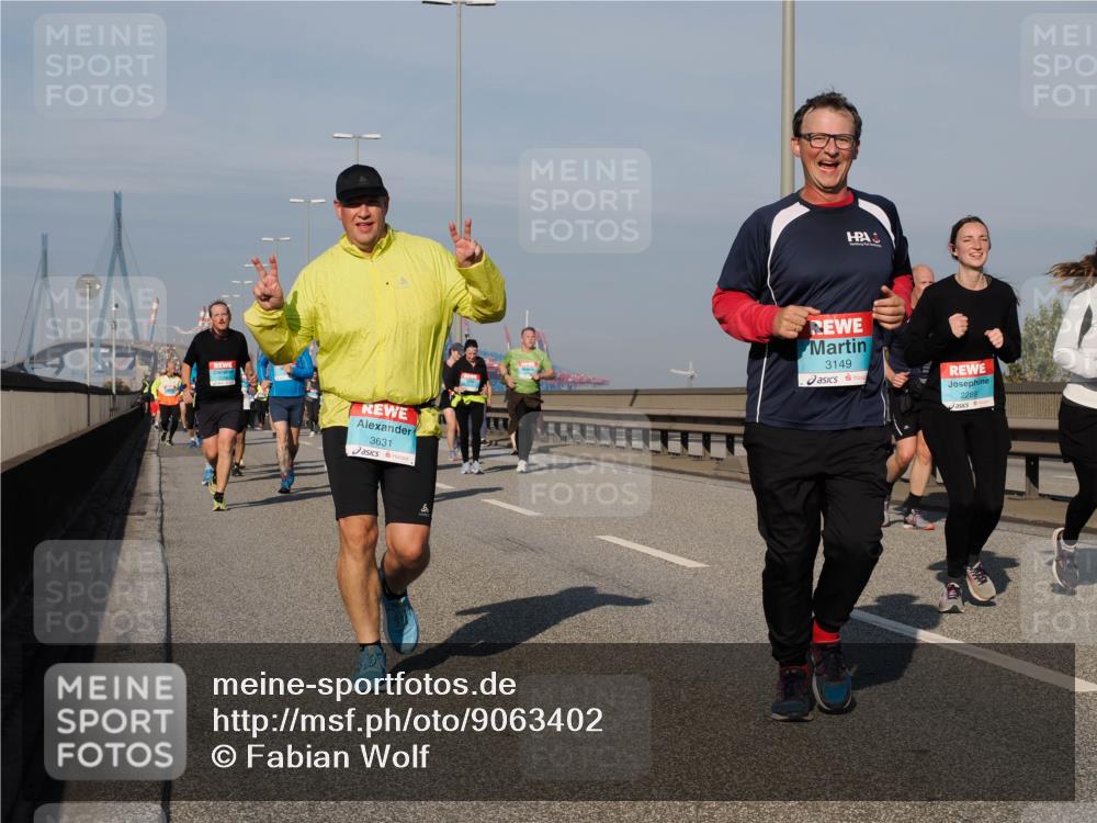 03.10.2025 - Köhlbrandbrückenlauf Fabian Wolf http://msf.ph/oto/9063402 03.10.2025 10:06:45 Position 3 3631, 3149, 2289 meine-sportfotos.de
