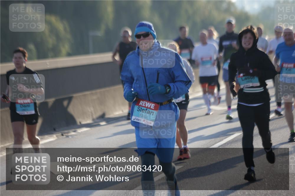 03.10.2025 - Köhlbrandbrückenlauf Jannik Wohlers http://msf.ph/oto/9063420 03.10.2025 09:16:16 Position 3 1328, 1673 meine-sportfotos.de